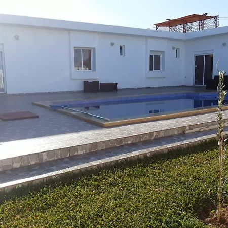 Villa Climatisee Avec Piscine Privee, Ras El Ma Bouarfaten Eksteriør billede