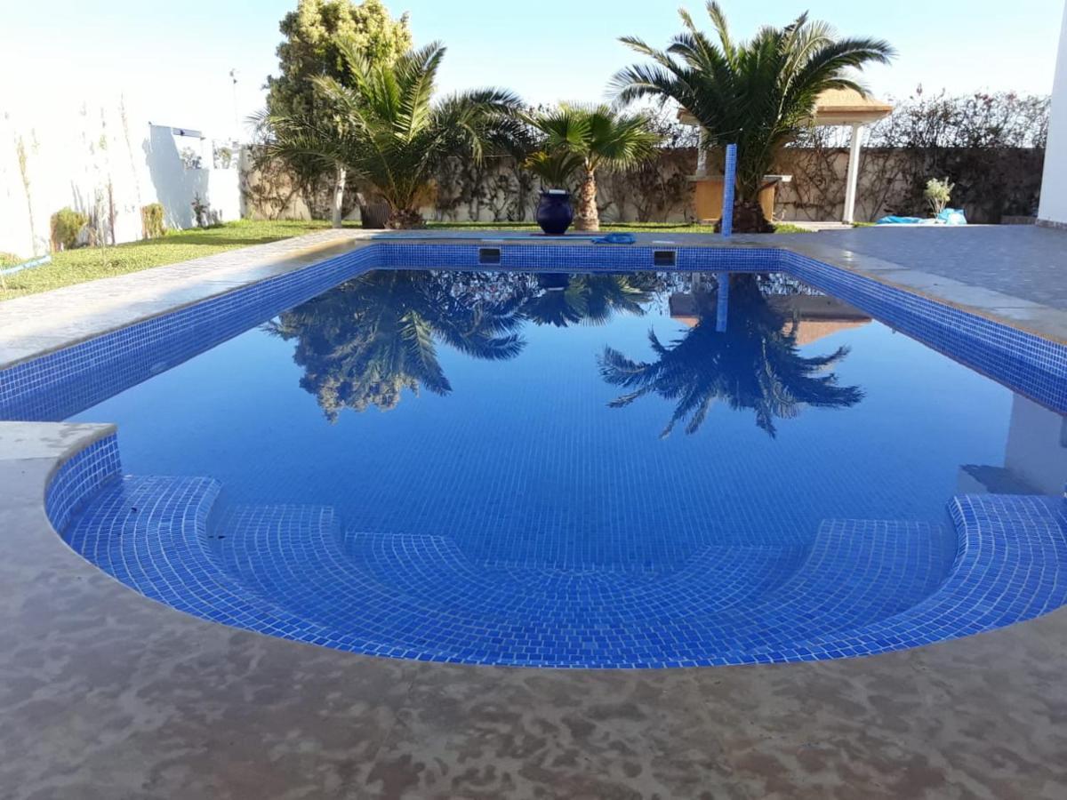 Villa Climatisee Avec Piscine Privee, Ras El Ma Bouarfaten Eksteriør billede